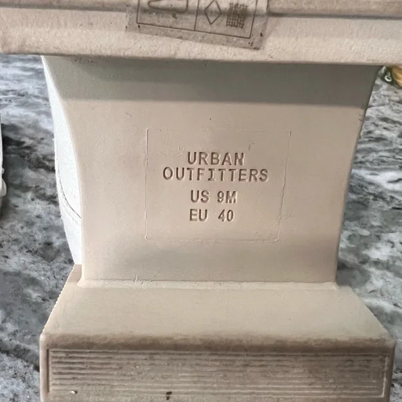 Urban Outfitters Nina Combat Chunky Laced Boots Size 40/9 - Picture 2 of 11